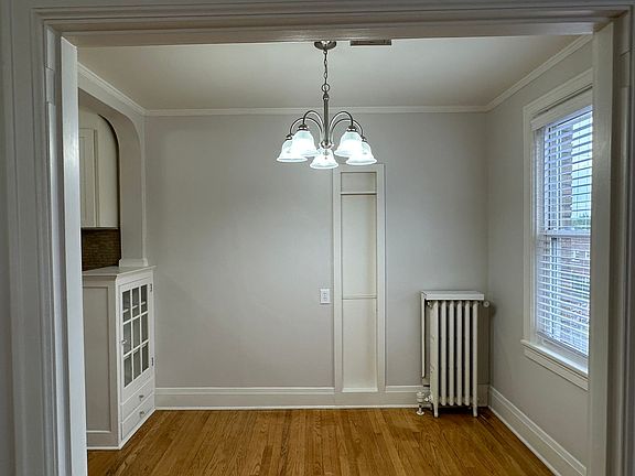4th image of 230 NE 28th Ave APT 303