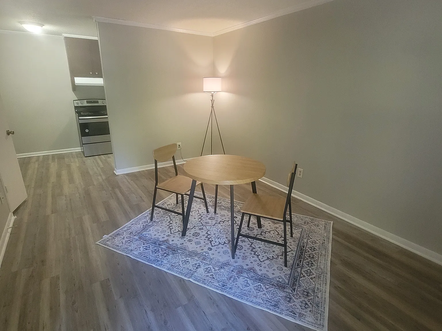 Lakewood Apartments — Photo 3