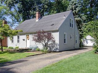 1936 11th St, Cuyahoga Falls, OH 44221