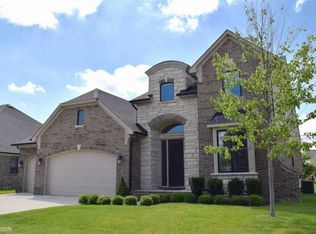 22558 Brantingham Rd, Macomb, MI 48044