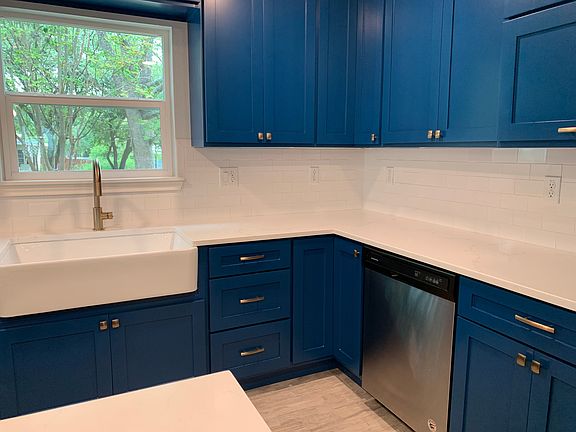5th image of 606 Larkwood Dr