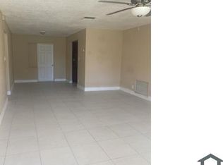 831 SW 63rd Ter, Pompano Beach, FL 33068