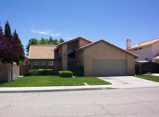 2532 W Avenue K10, Lancaster, CA 93536