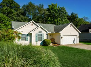 412 Fancy Ct, Somerset, OH 43783