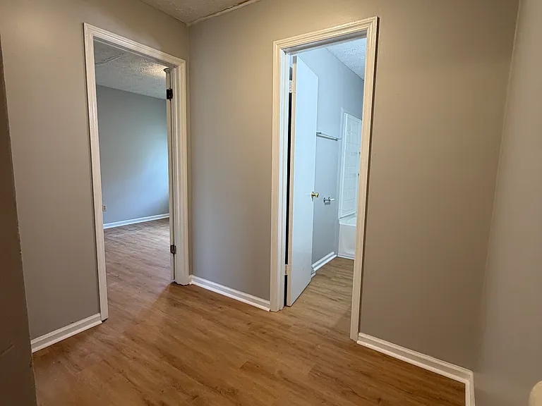 1664 Foxhaven Dr #8 — Photo 4