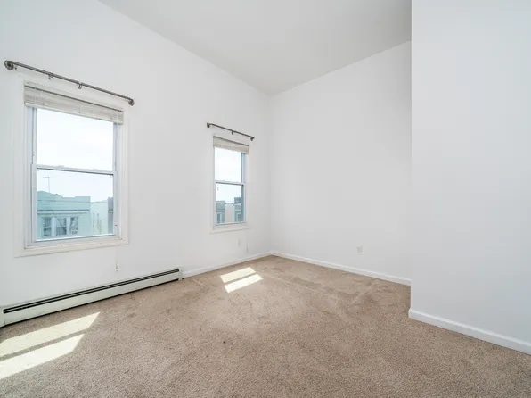 149 Randolph Avenue image 7 of 14