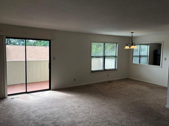 5th image of 8500 Olde Colony Trl