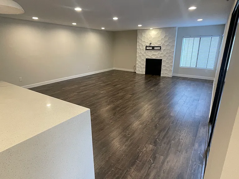 1229 E Wilson Ave #204 — Photo 5