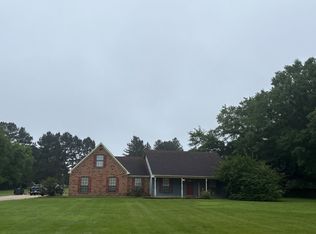 125 Country Bend Pl, Byram, MS 39272