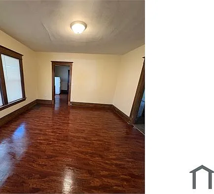 119 S Gardiner Ave — Photo 5