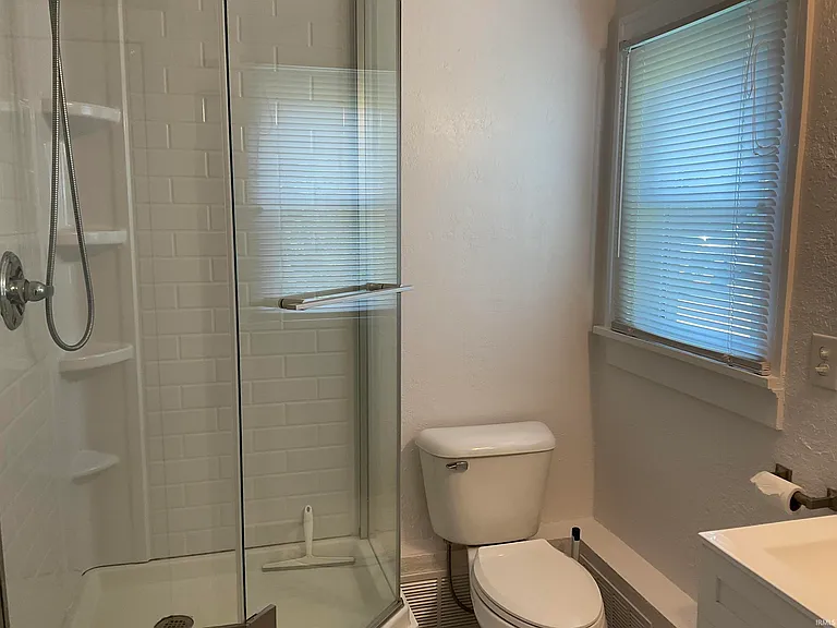 1411 N Anthony Blvd — Photo 6