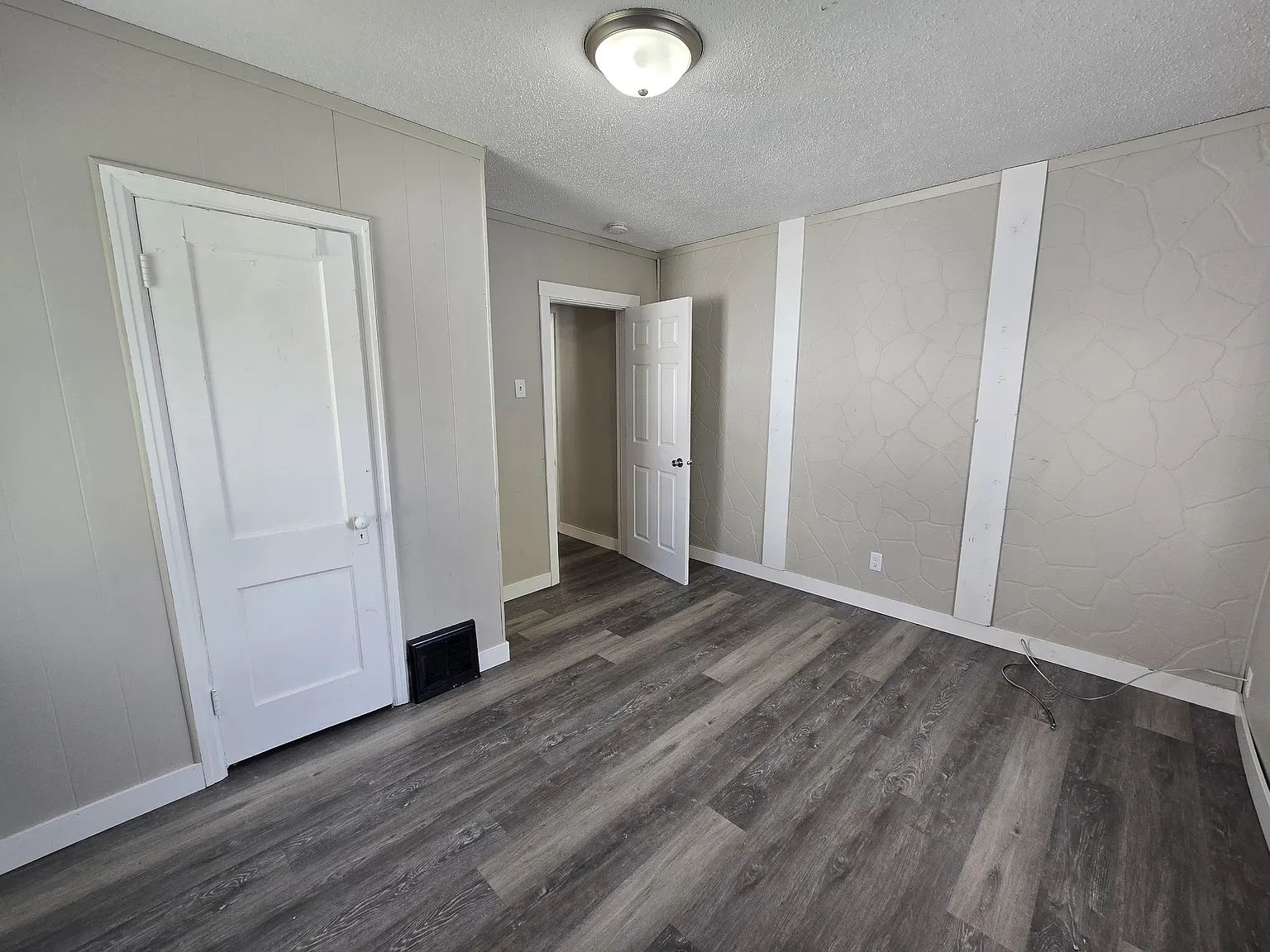 432 Gable Street - 1 — Photo 3