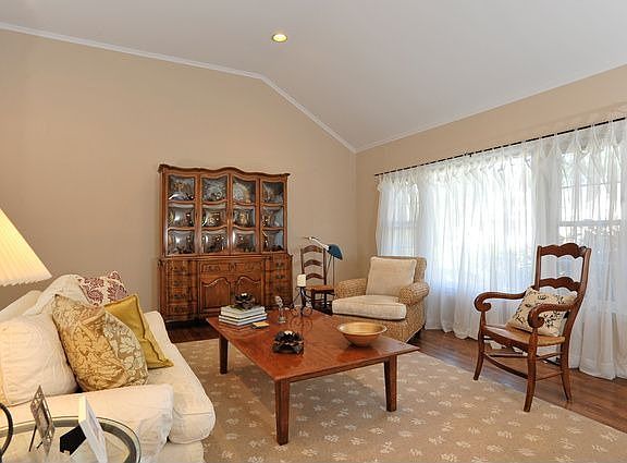 5th image of 22 Baylor Cir