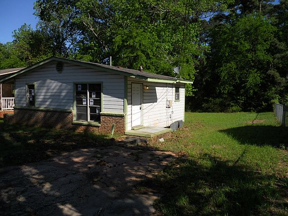 3rd image of 2403 Holland St