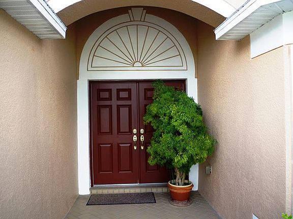 4th image of 30900 Bridgegate Dr