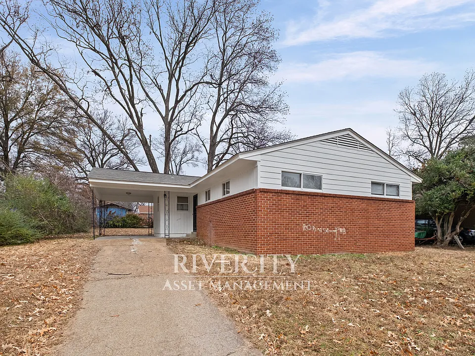 1694 Claire Dr