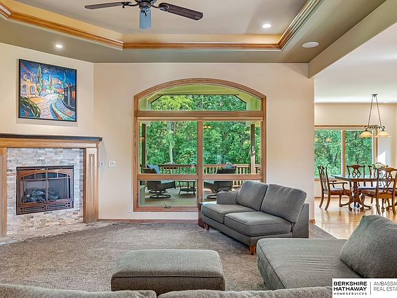 4th image of 10512 S 179th St