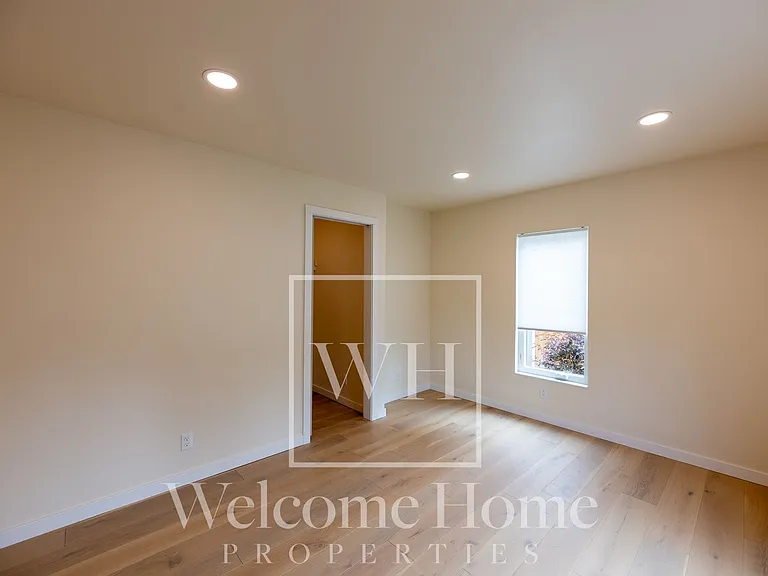 521 Ankeny St — Photo 15
