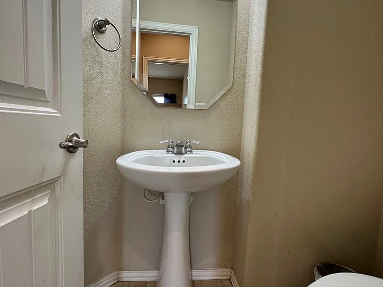 7204 Brooks Ranch Rd — Photo 8