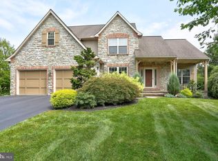213 Springside Dr, Lititz, PA 17543