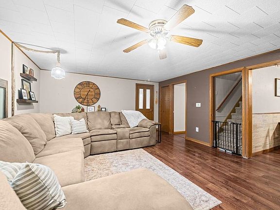 5th image of 214 N Jackson Ave