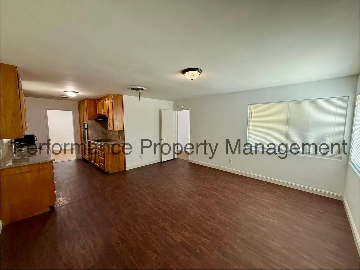 Cute 3 Bed/2 Bath SW Bakersfield Home w/ RBP & Deposit Alternative Option — Photo 4
