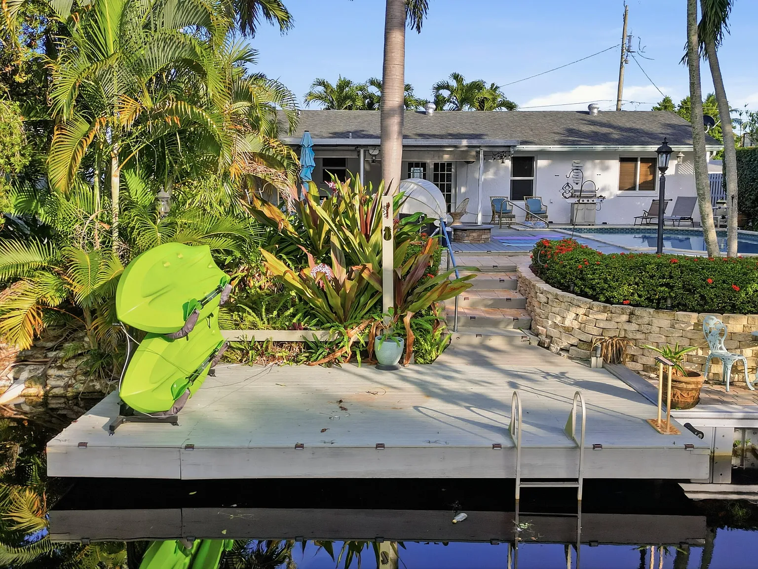 3 bed, 2.0 bath, 1222 sqft, $7,000 — Photo 3