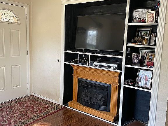 4th image of 10667 W Palmetto St