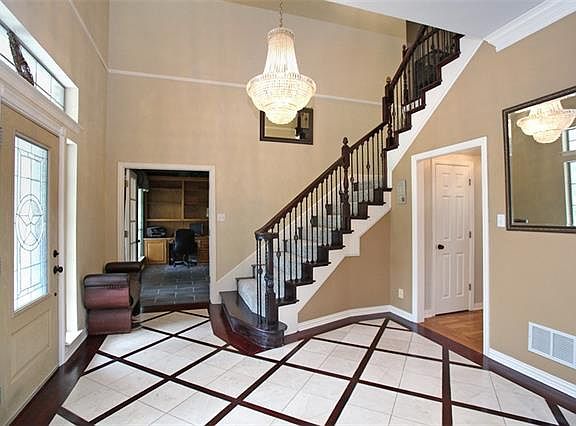 4th image of 7 Shady Bend Dr