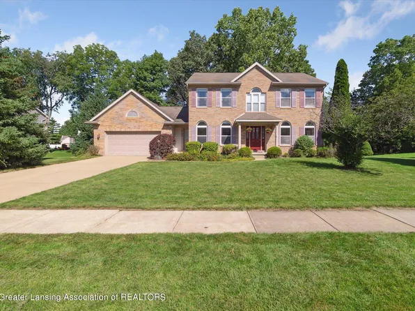 2184 Burcham Dr, East Lansing, MI 48823