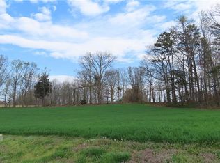 2010 Chimney Field Rd, Yadkinville, NC 27055