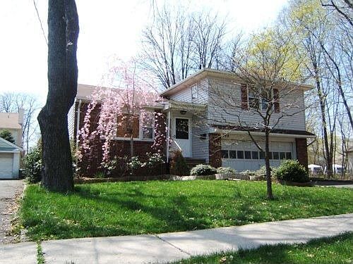 Welcome Home to this Spacious Split