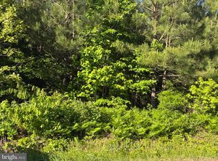 Gaskins Beach Rd, Reedville, VA 22539