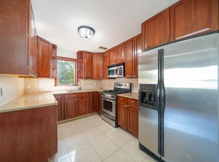 242 Berkshire Rd, Hasbrouck Heights, NJ 07604