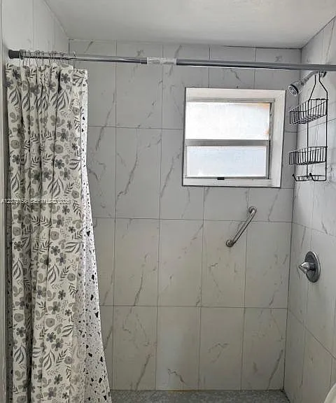 927 NW 7th Ct #3 — Photo 8