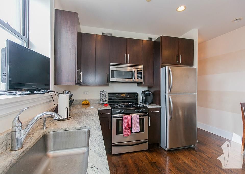 1st image of 914 W Schubert Ave #3JM