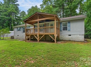 146 Banks View Ln, Hendersonville, NC 28792