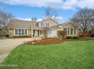 3628 Winnetka Rd, Glenview, IL 60026