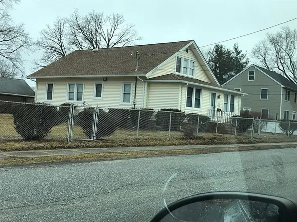 760 Washington Ave, Greenport, NY 11944