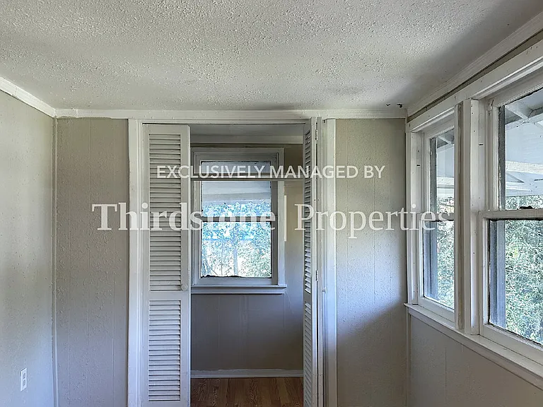 92 W 55th St #B — Photo 10