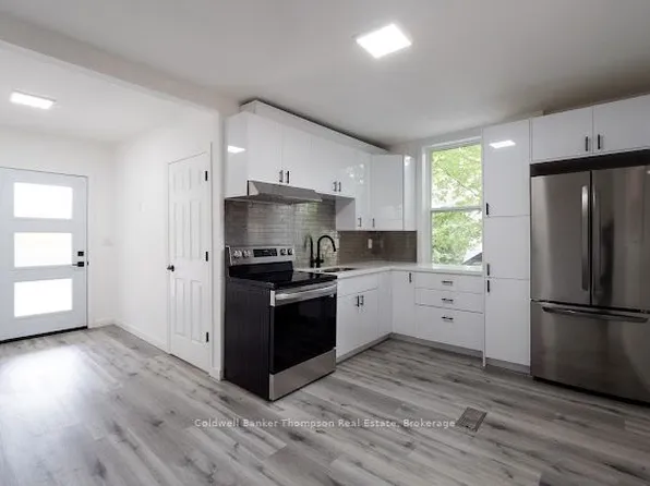 5 Mary St W #4, Huntsville, ON P1H 1W4