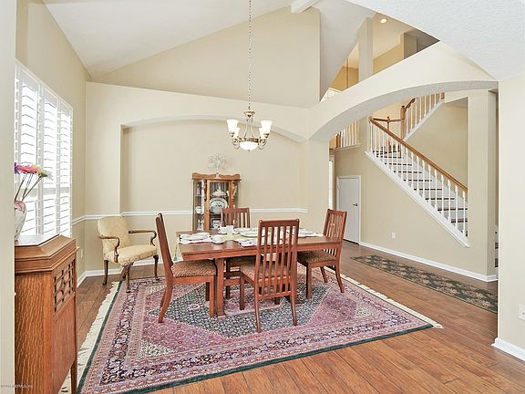 5th image of 3527 Shady Woods St E