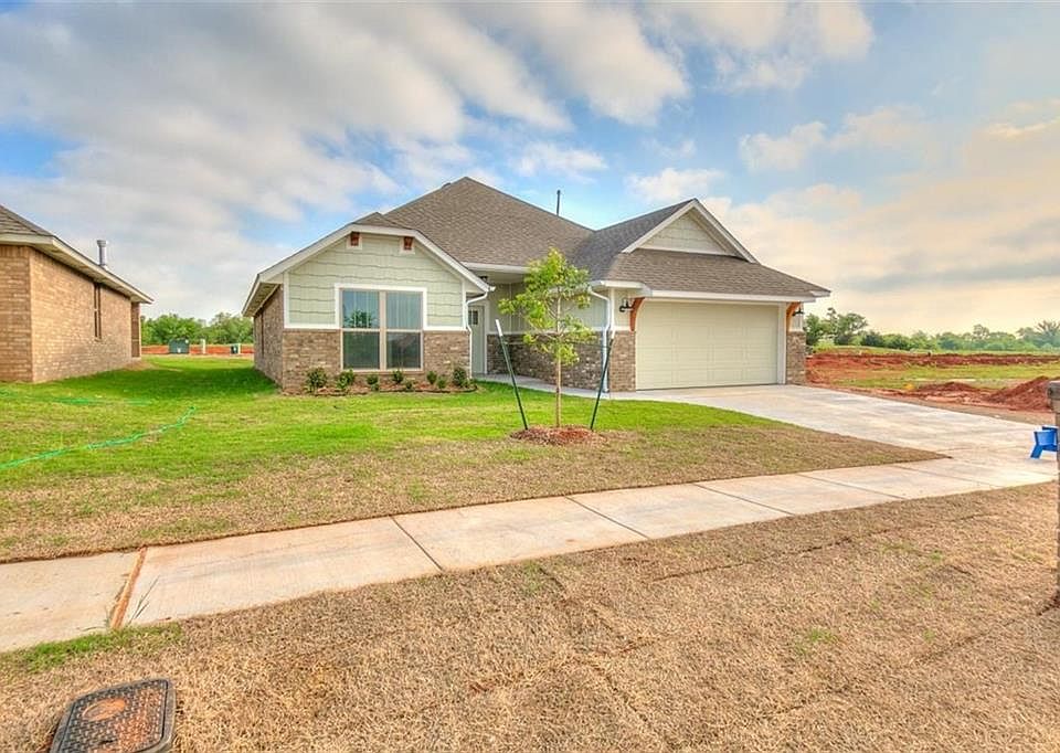 1st image of 12813 NW 141st Cir