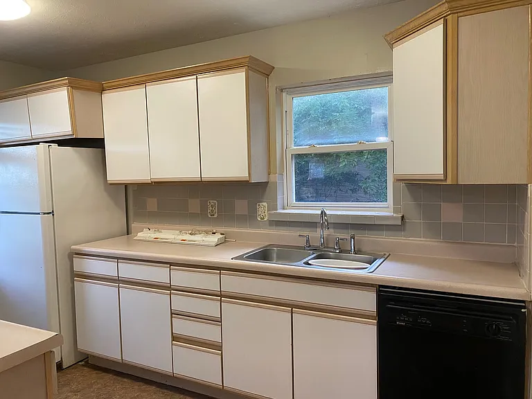 1109 Cross Bend Rd — Photo 11