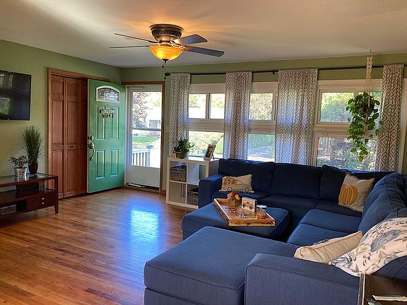 3rd image of 3 Kellogg Ct