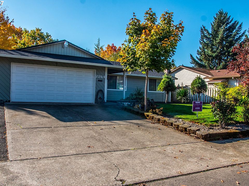 1st image of 2264 SE Willow Ct