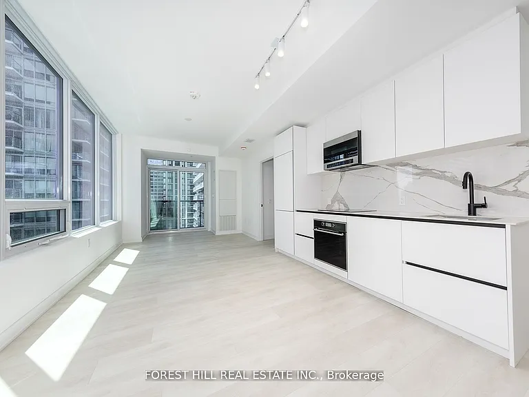 117 Broadway Ave #1302 — Photo 7