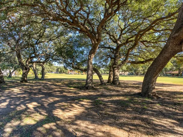 324 Parallel Circle, Horseshoe Bay, TX 78657