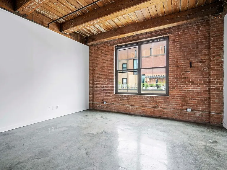 59 Kent St #5G — Photo 3