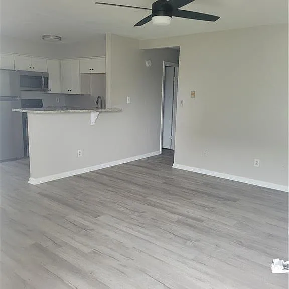 9628 10th Bay St #10 — Photo 8